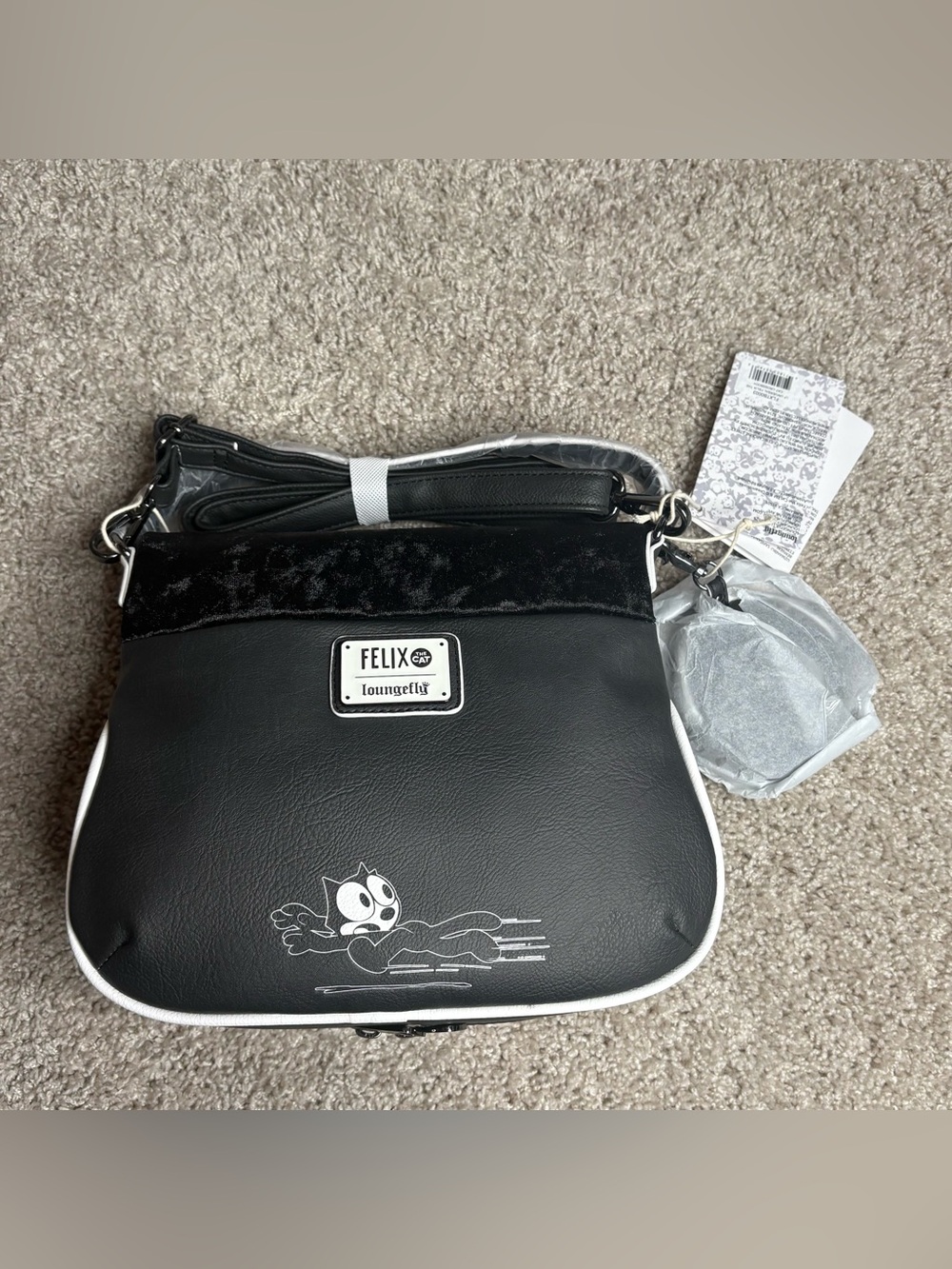 Loungefly Felix The Cat Crossbody Bag - Picture 3 of 9